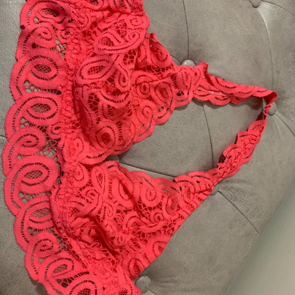 Two bralettes - Picture 3 of 4